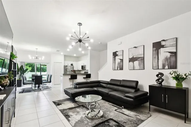 $2,100 | 2513 Sunray Venus Way, Ruskin, FL 33570