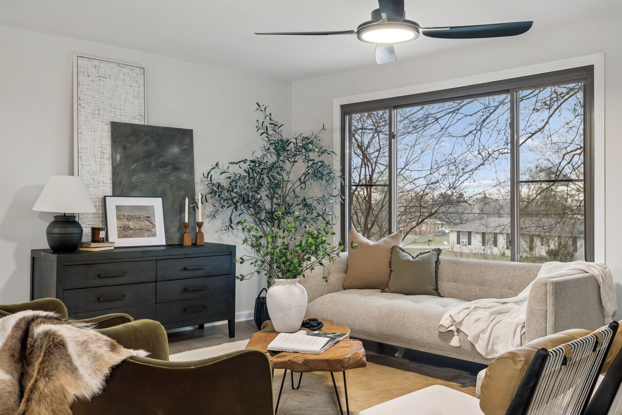 171 New Shackle Island Road Hendersonville, TN 37075 - Photo 5 of 48 a living room with furniture and a large window