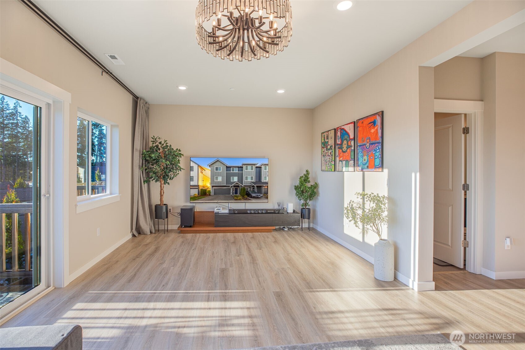 1621 Seattle Hill Road, Unit EE1 Bothell, WA 98012 - Photo 13 of 39 a view of a living room