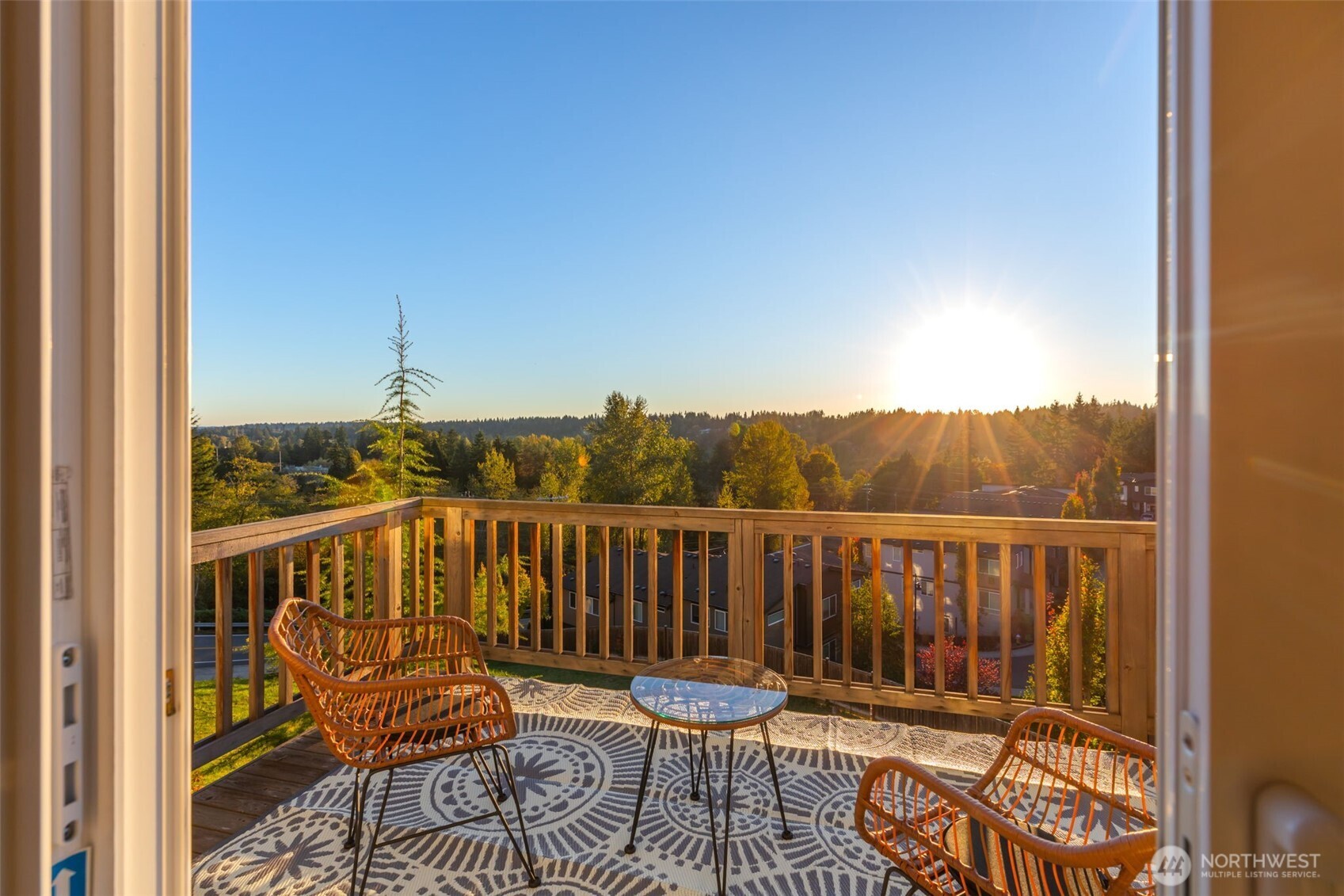 1621 Seattle Hill Road, Unit EE1 Bothell, WA 98012 - Photo 17 of 39 a view of a balcony with chairs