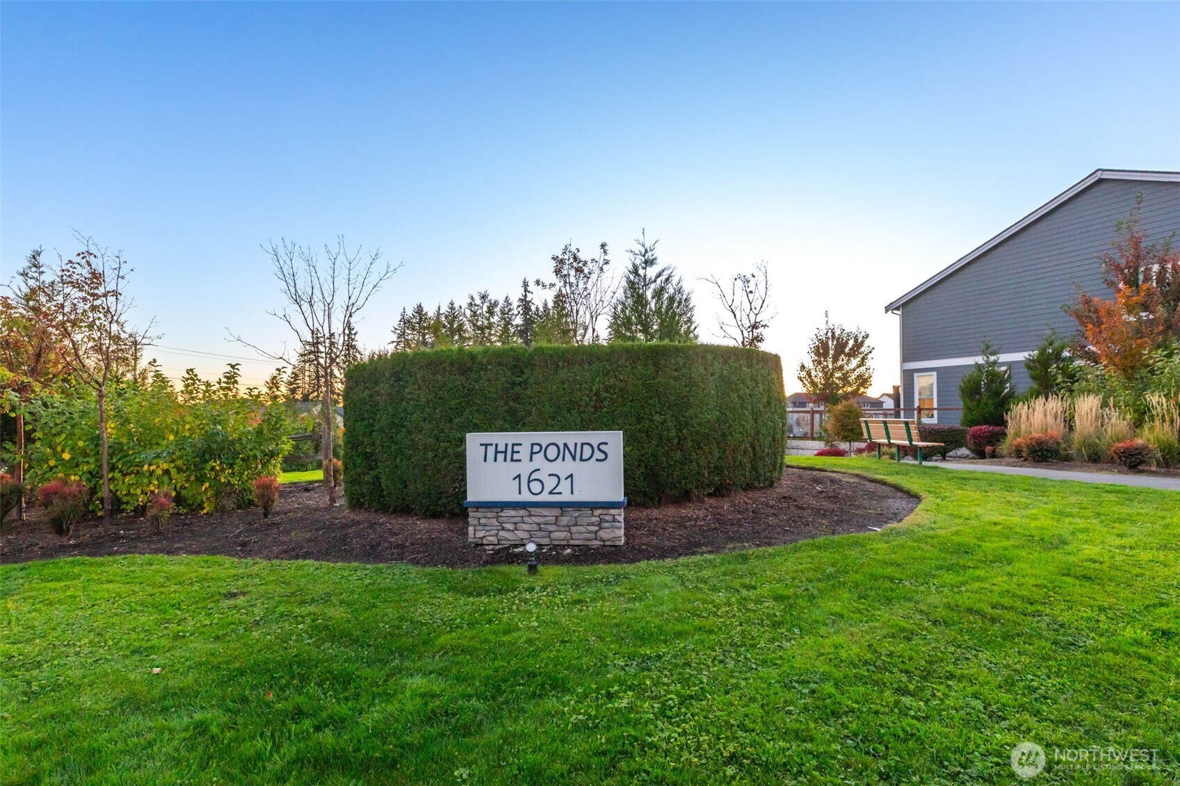 1621 Seattle Hill Road, Unit EE1 Bothell, WA 98012 - Photo 36 of 39 a view of a back yard