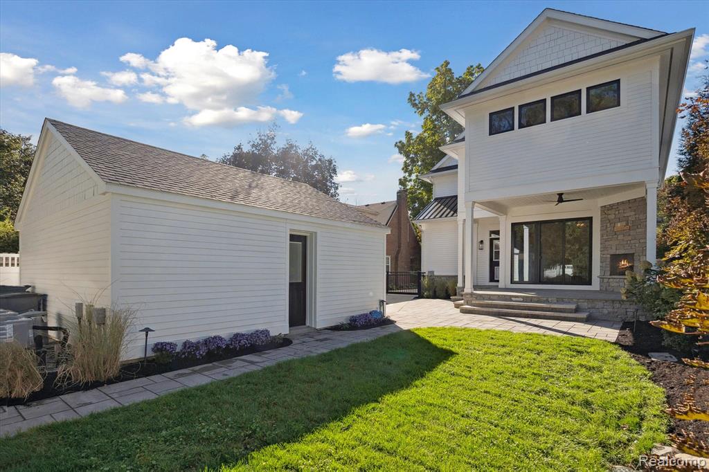 1633 Villa Road Birmingham, MI 48009 - Photo 22 of 32 Gallery Image 22