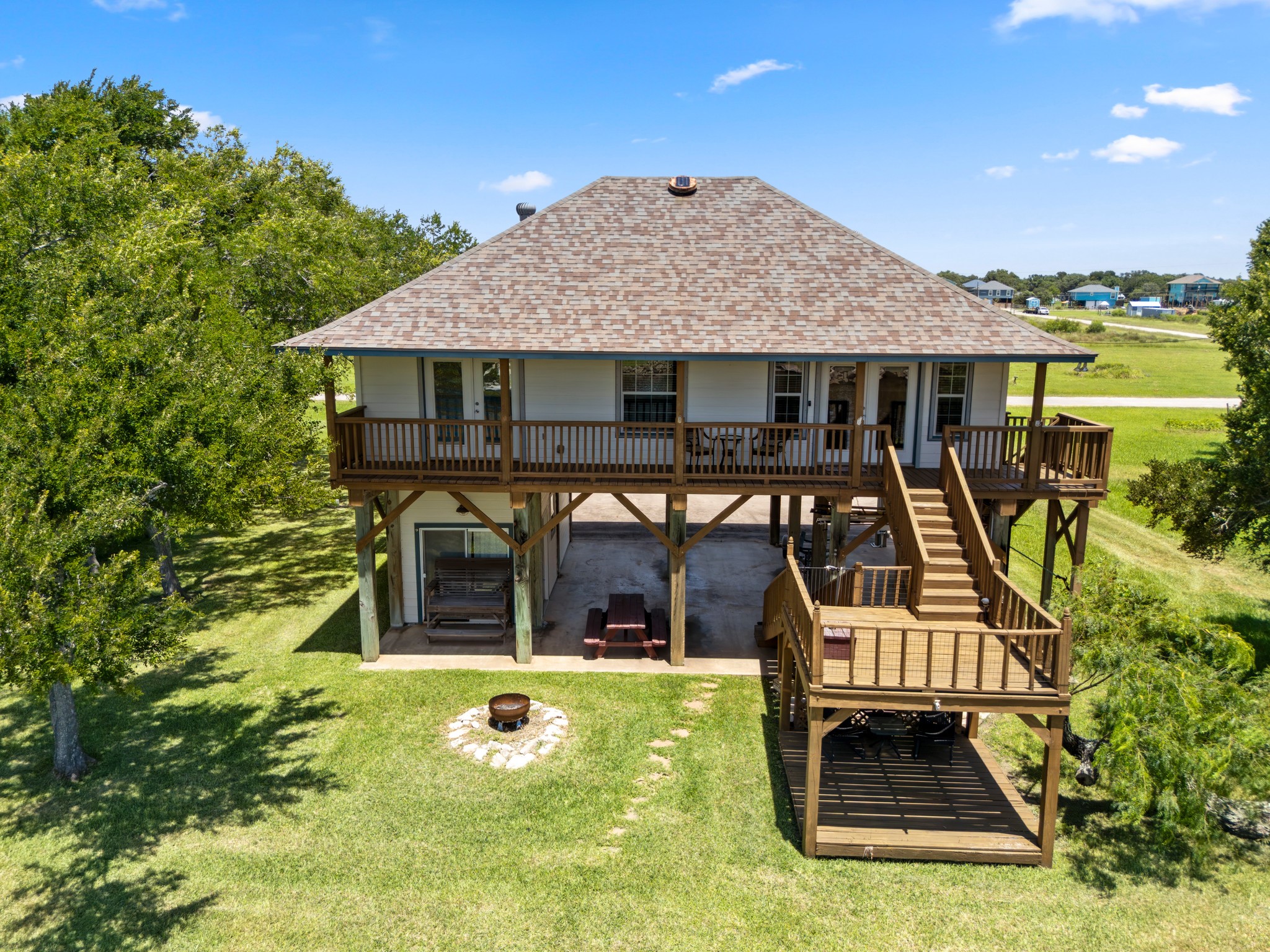 2777 Cr 291 Red Bend Road Sargent, TX 77414 - Photo 2 of 45