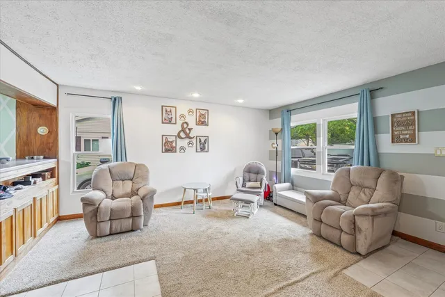 $209,900 | 2013 Southwood Drive, Champaign, IL 61821