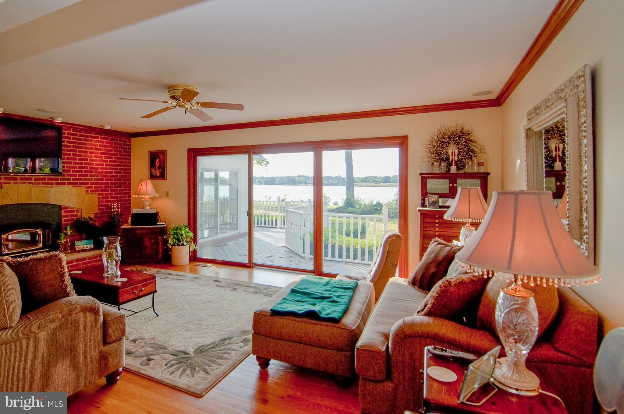 30360 Cods Point Road Trappe, MD 21673 - Photo 16 of 24 Living Room
