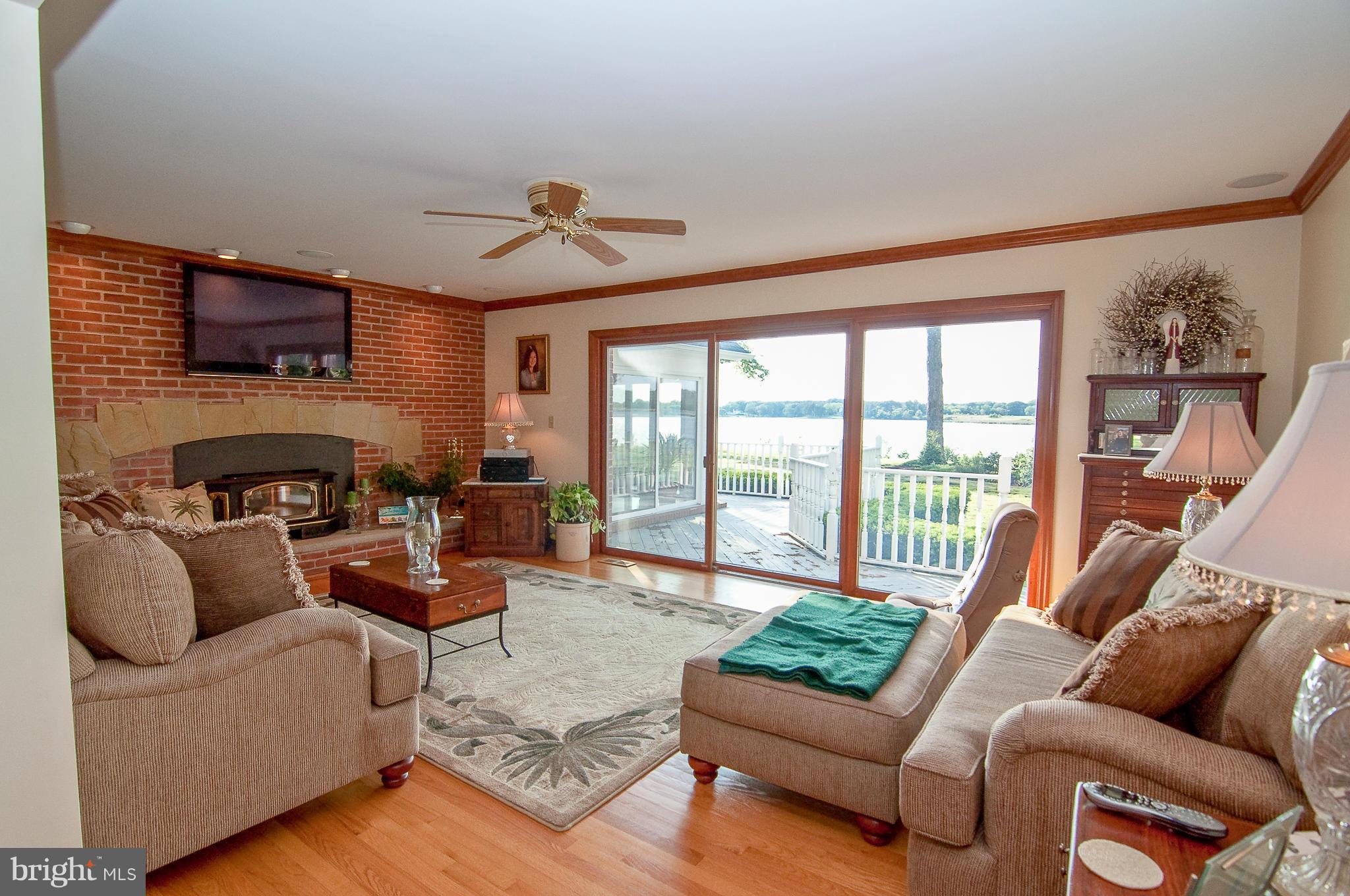 30360 Cods Point Road Trappe, MD 21673 - Photo 18 of 24 Living Room