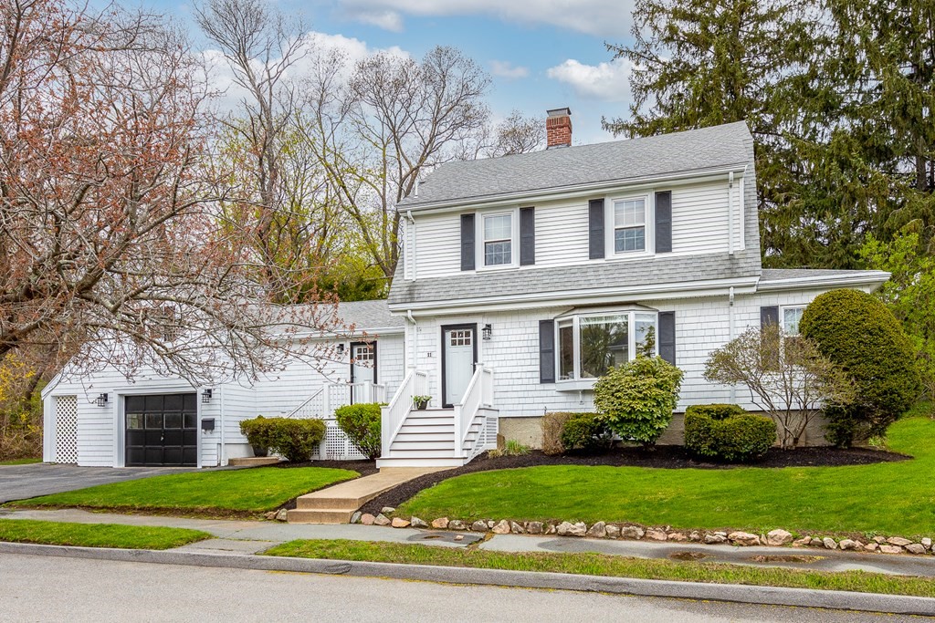 11 Cedar Road Swampscott, MA 01907 - Photo 1 of 42 Gallery Image 1