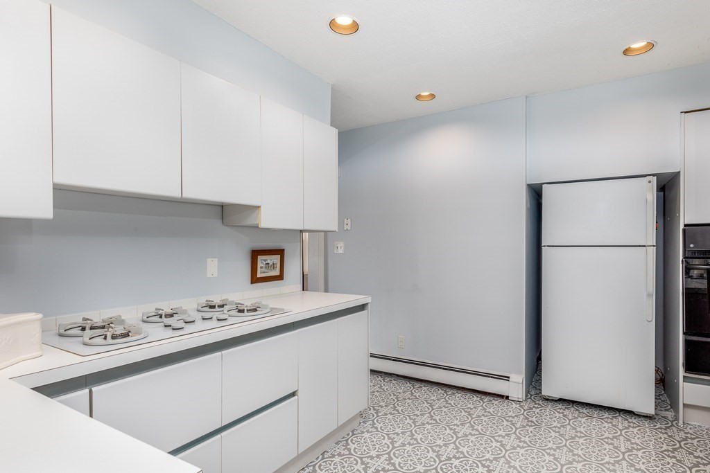 11 Cedar Road Swampscott, MA 01907 - Photo 15 of 42 Gallery Image 15