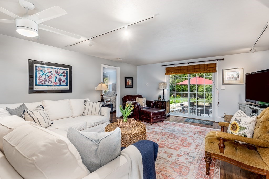11 Cedar Road Swampscott, MA 01907 - Photo 17 of 42 Gallery Image 17