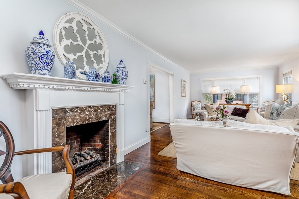 11 Cedar Road Swampscott, MA 01907 - Photo 7 of 42 Gallery Image 7