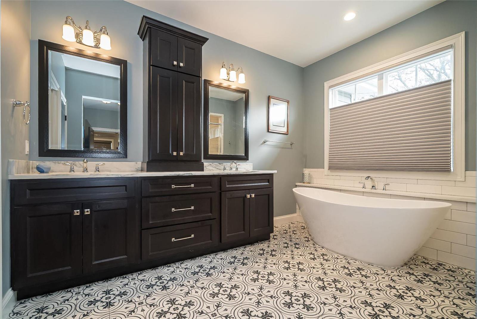 855 Lockett Road Kirkwood, MO 63122 - Photo 17 of 31 Gallery Image 17