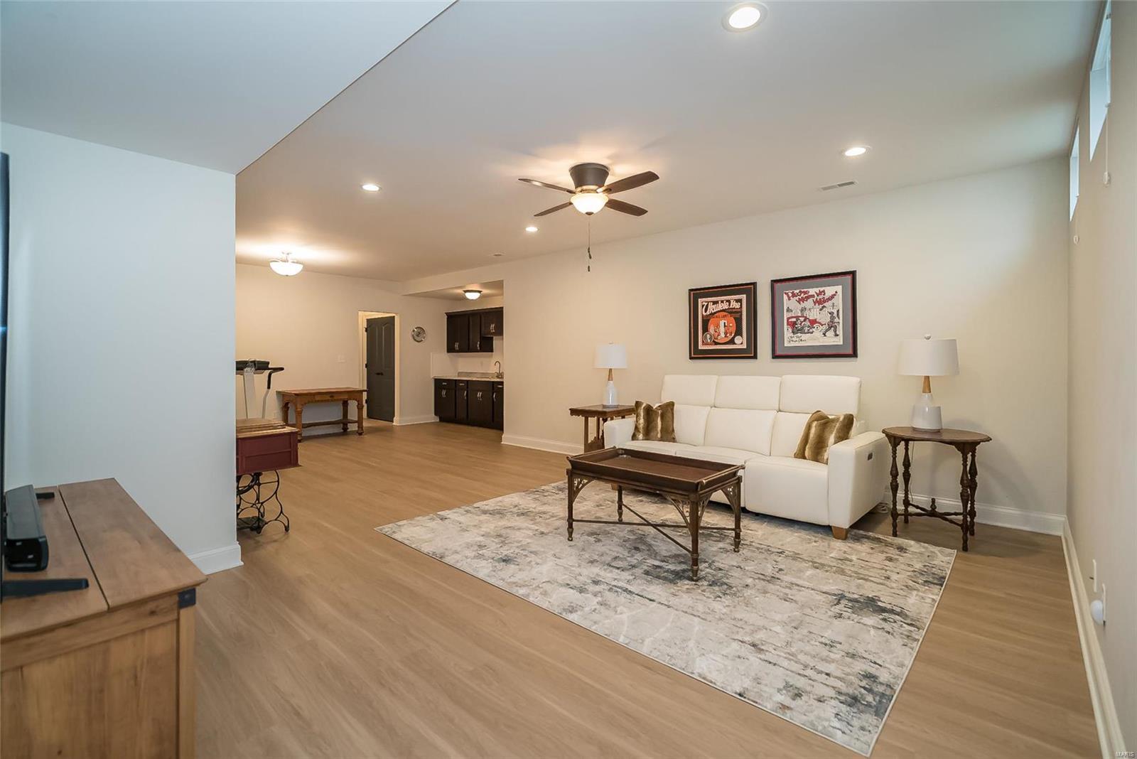 855 Lockett Road Kirkwood, MO 63122 - Photo 24 of 31 Gallery Image 24