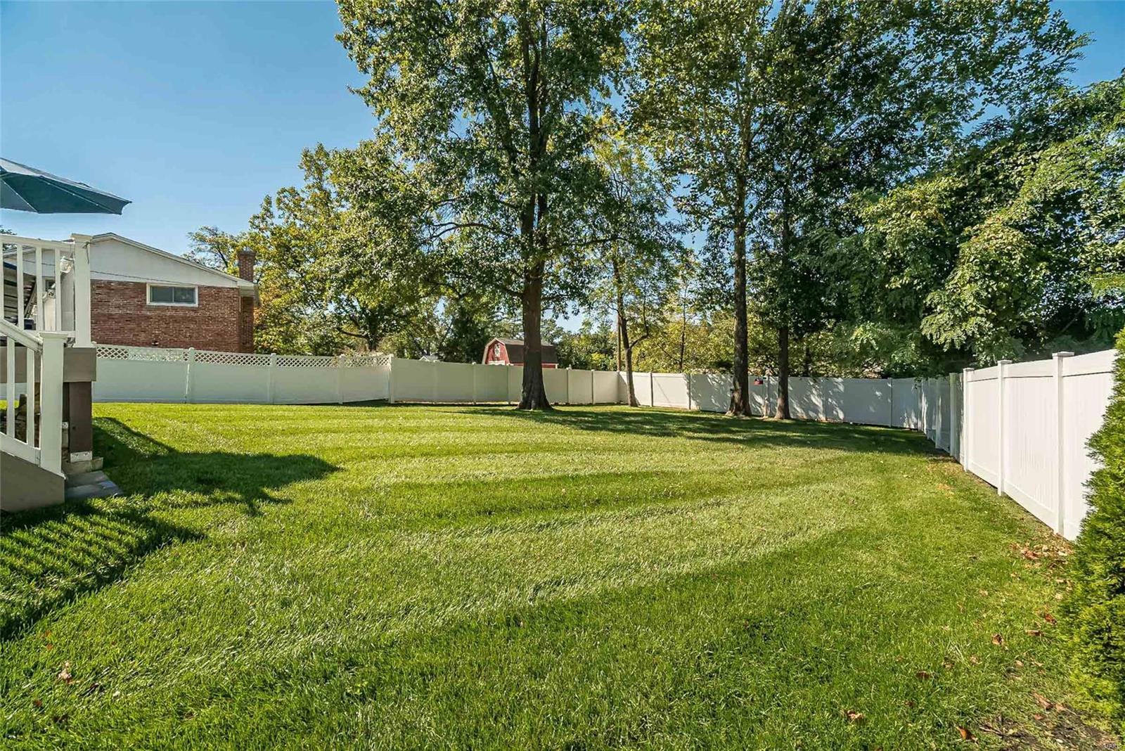 855 Lockett Road Kirkwood, MO 63122 - Photo 4 of 31 Gallery Image 4