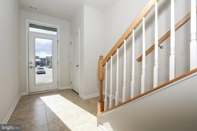 $3,450 | 43494 Apple Orch Square, Ashburn, VA 20148