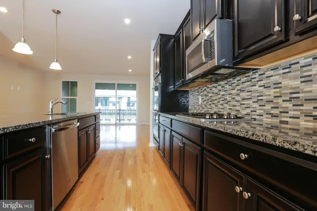 $3,450 | 43494 Apple Orch Square, Ashburn, VA 20148