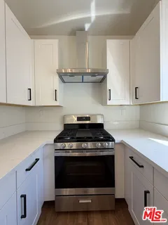 $2,850 | 2715 1/2 West 95th Street, Inglewood, CA 90305