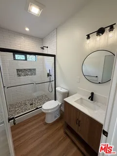 $2,850 | 2715 1/2 West 95th Street, Inglewood, CA 90305