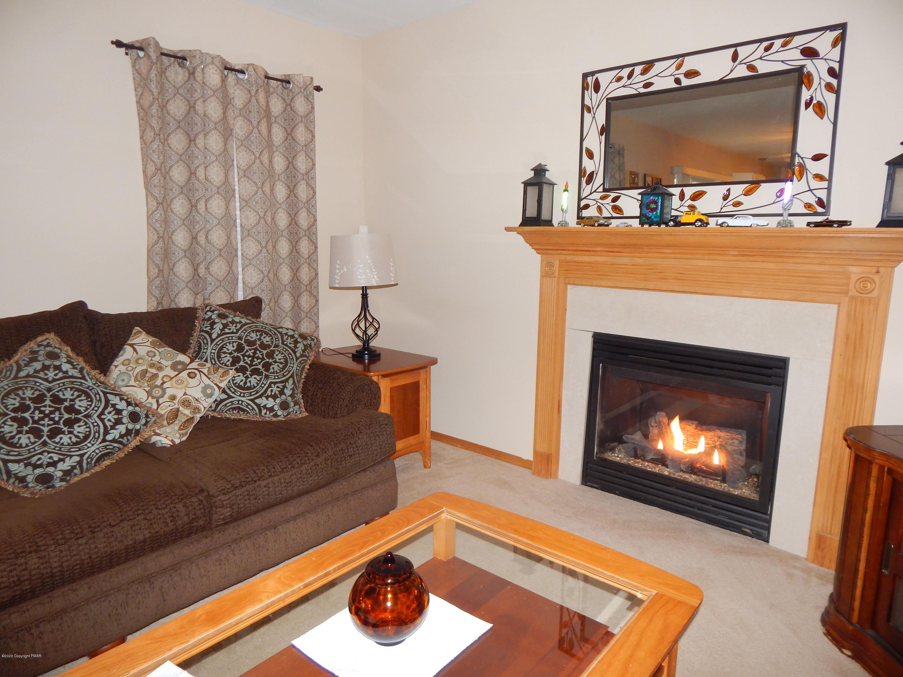 116 Carnforth Drive Bushkill, PA 18324 - Photo 3 of 18 DSCN9364