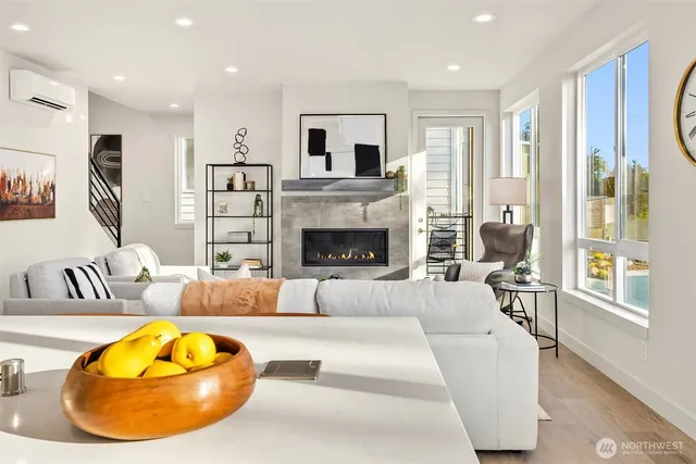 $1,144,950 | 4572 22nd Avenue Southwest, Seattle, WA 98106