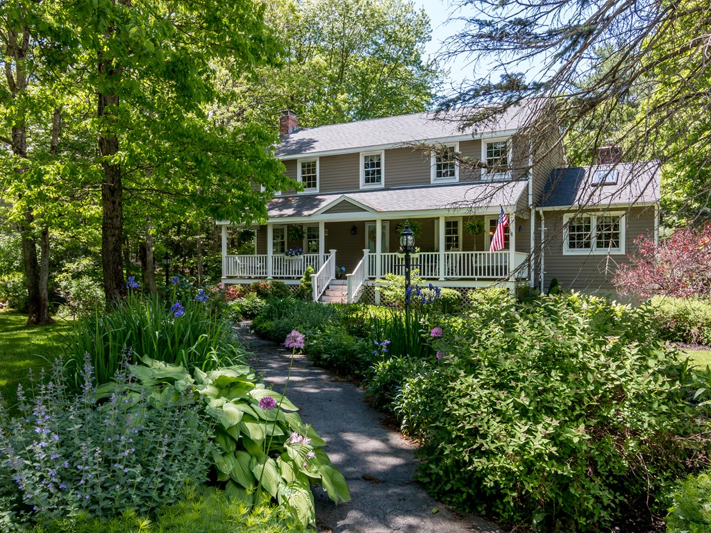 16 Northwoods Road Middleton, MA 01949 - Photo 1 of 27 Gallery Image 1