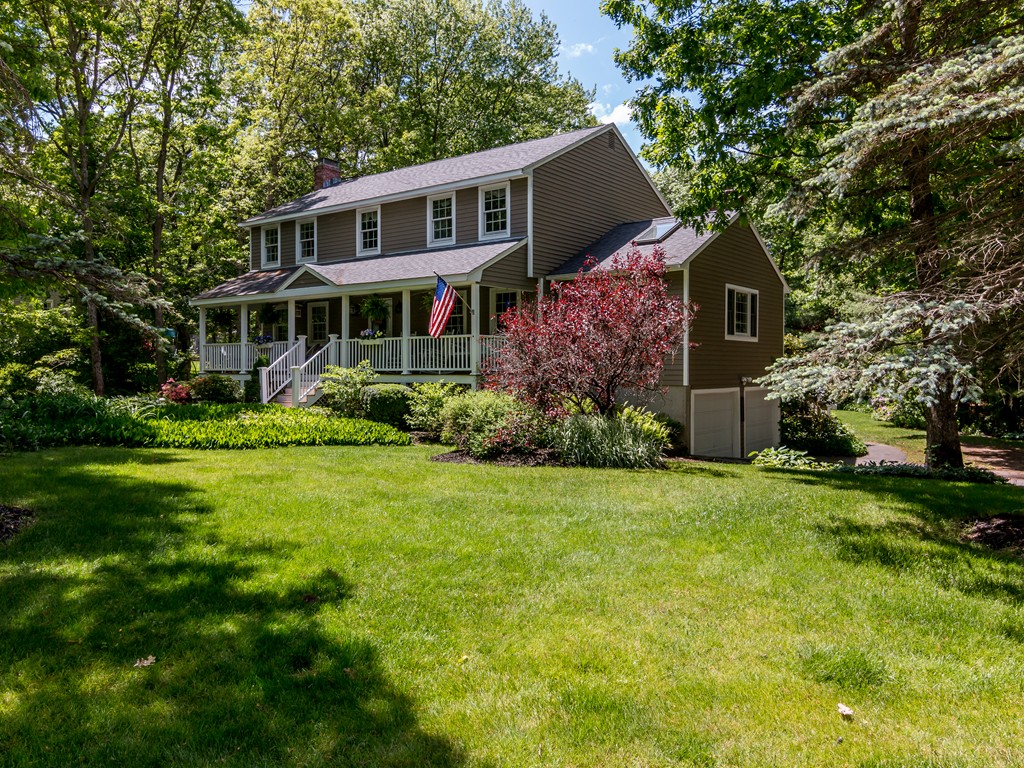 16 Northwoods Road Middleton, MA 01949 - Photo 2 of 27 Gallery Image 2