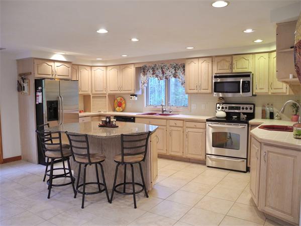 41 Pond Street Boxford, MA 01921 - Photo 4 of 27