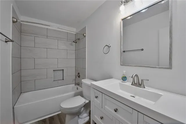 $260,000 | 10 Caribbean Court, Unit 10, Mandeville, LA 70448