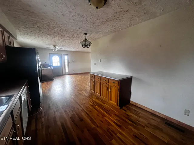 $229,900 | 555 Oakley Allons Road, Allons, TN 38541