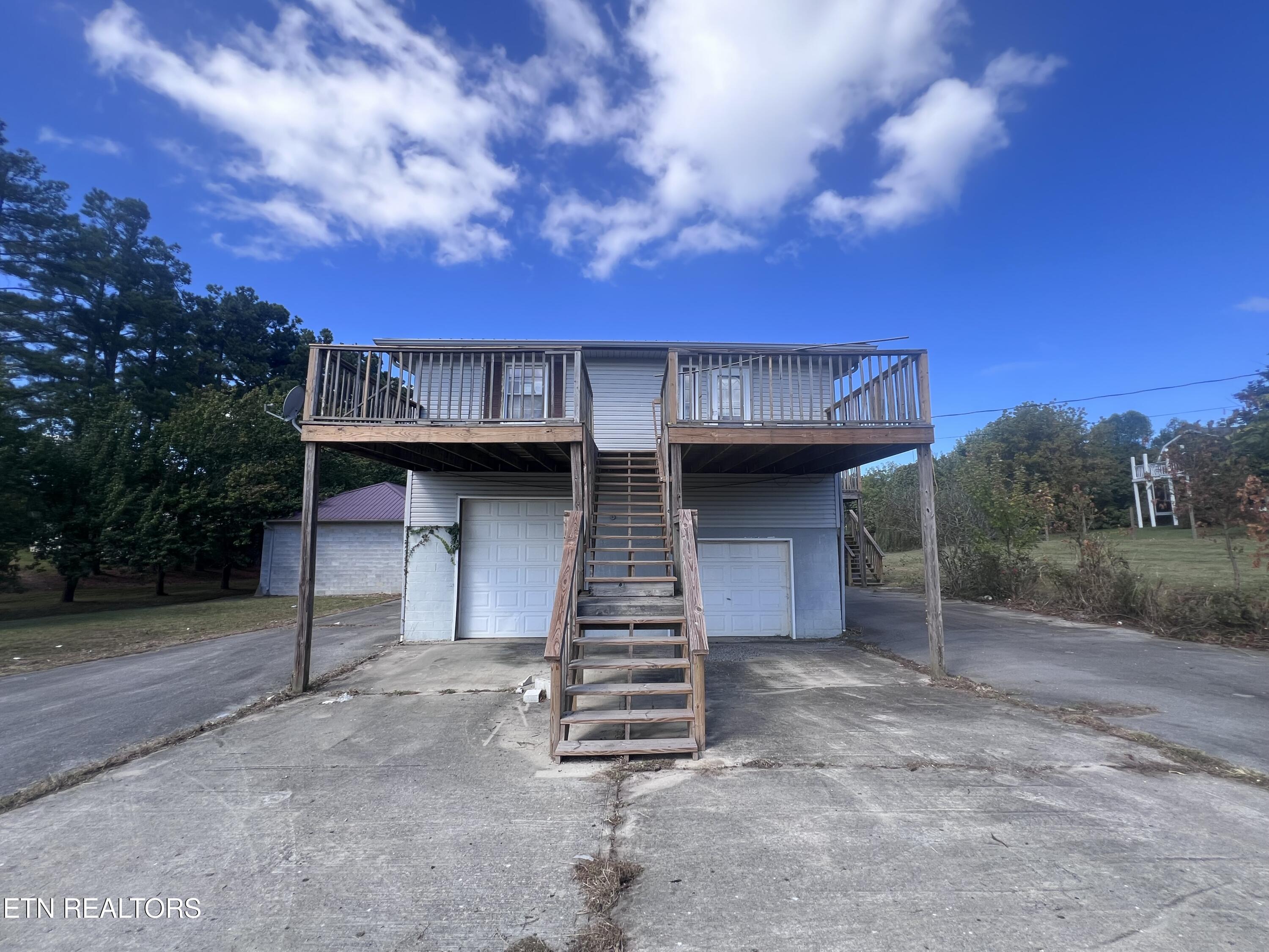 555 Oakley Allons Road Allons, TN 38541 - Photo 2 of 52 IMG_3904