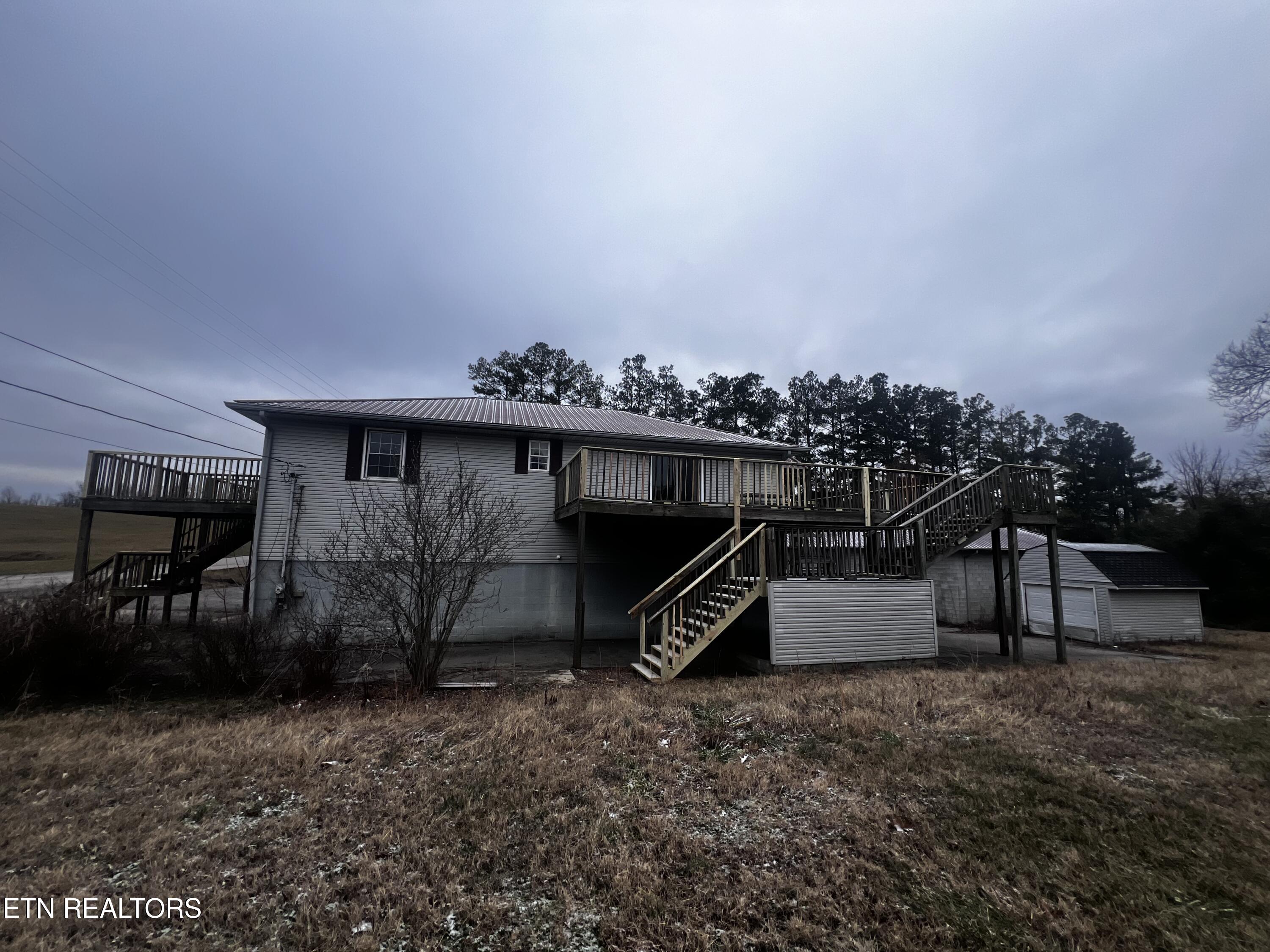 555 Oakley Allons Road Allons, TN 38541 - Photo 4 of 52 IMG_8773