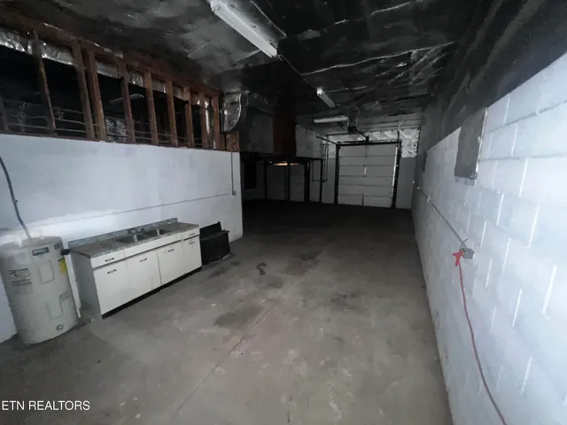 $229,900 | 555 Oakley Allons Road, Allons, TN 38541