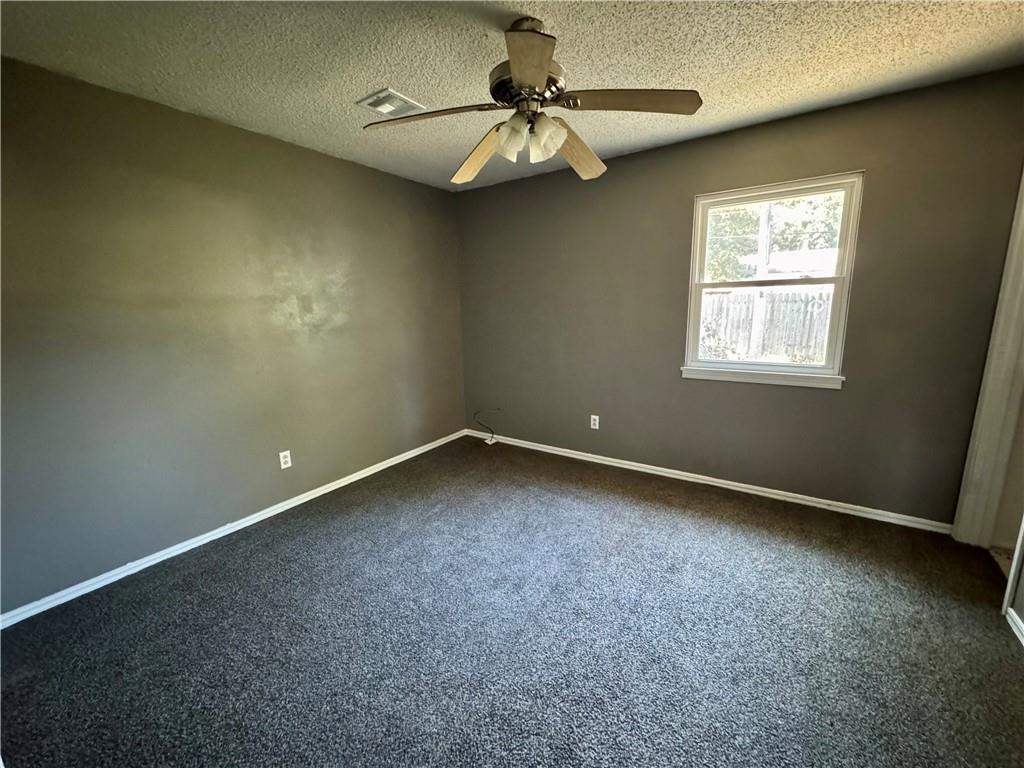 616 D Street Southeast Miami, OK 74354 - Photo 9 of 11