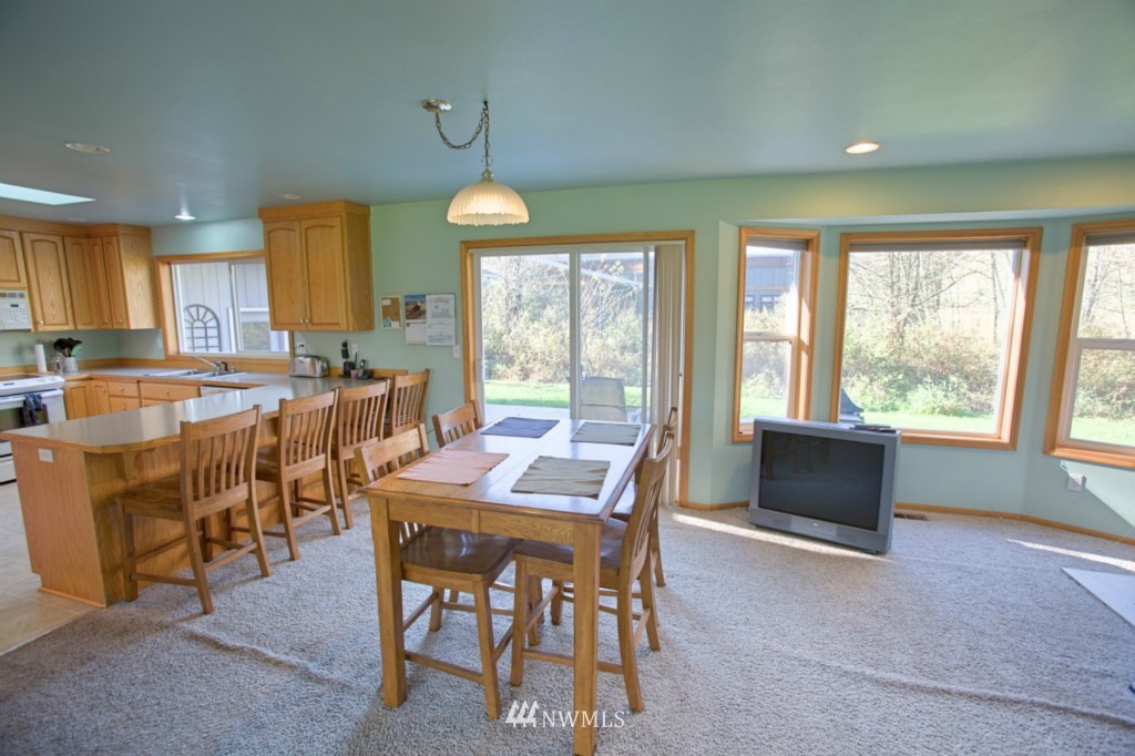 3390 Aldergrove Road Ferndale, WA 98248 - Photo 3 of 25