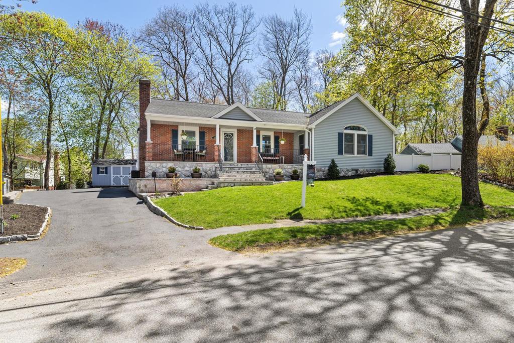 22 Whittier Road Reading, MA 01867 - Photo 1 of 32 Gallery Image 1
