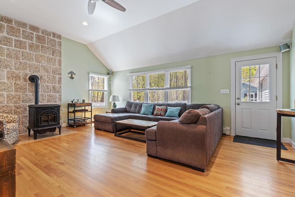 22 Whittier Road Reading, MA 01867 - Photo 15 of 32 Gallery Image 15