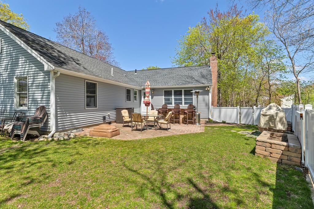22 Whittier Road Reading, MA 01867 - Photo 29 of 32 Gallery Image 29