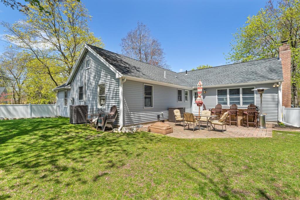 22 Whittier Road Reading, MA 01867 - Photo 30 of 32 Gallery Image 30