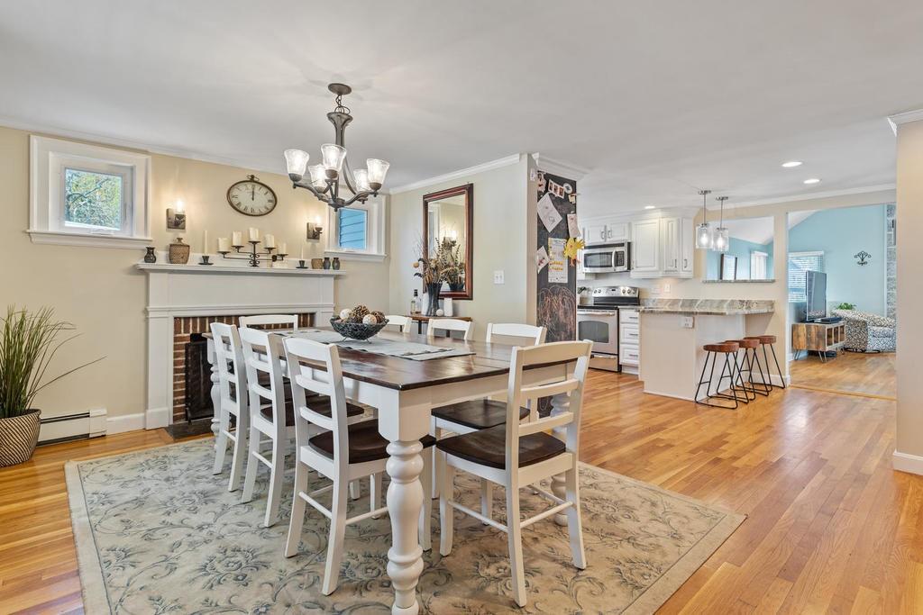 22 Whittier Road Reading, MA 01867 - Photo 6 of 32 Gallery Image 6