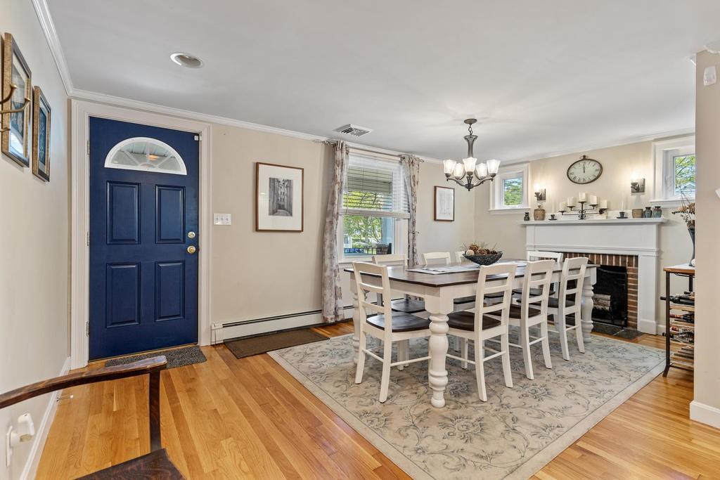 22 Whittier Road Reading, MA 01867 - Photo 9 of 32 Gallery Image 9