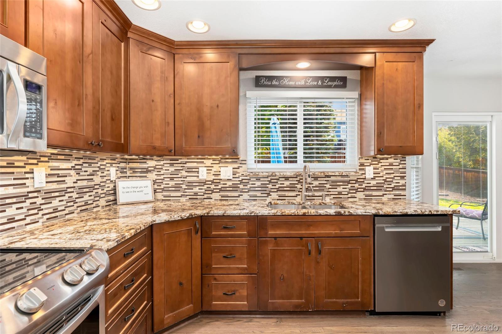 3462 Foxridge Trail Highlands Ranch, CO 80126 - Photo 10 of 35 Gallery Image 10