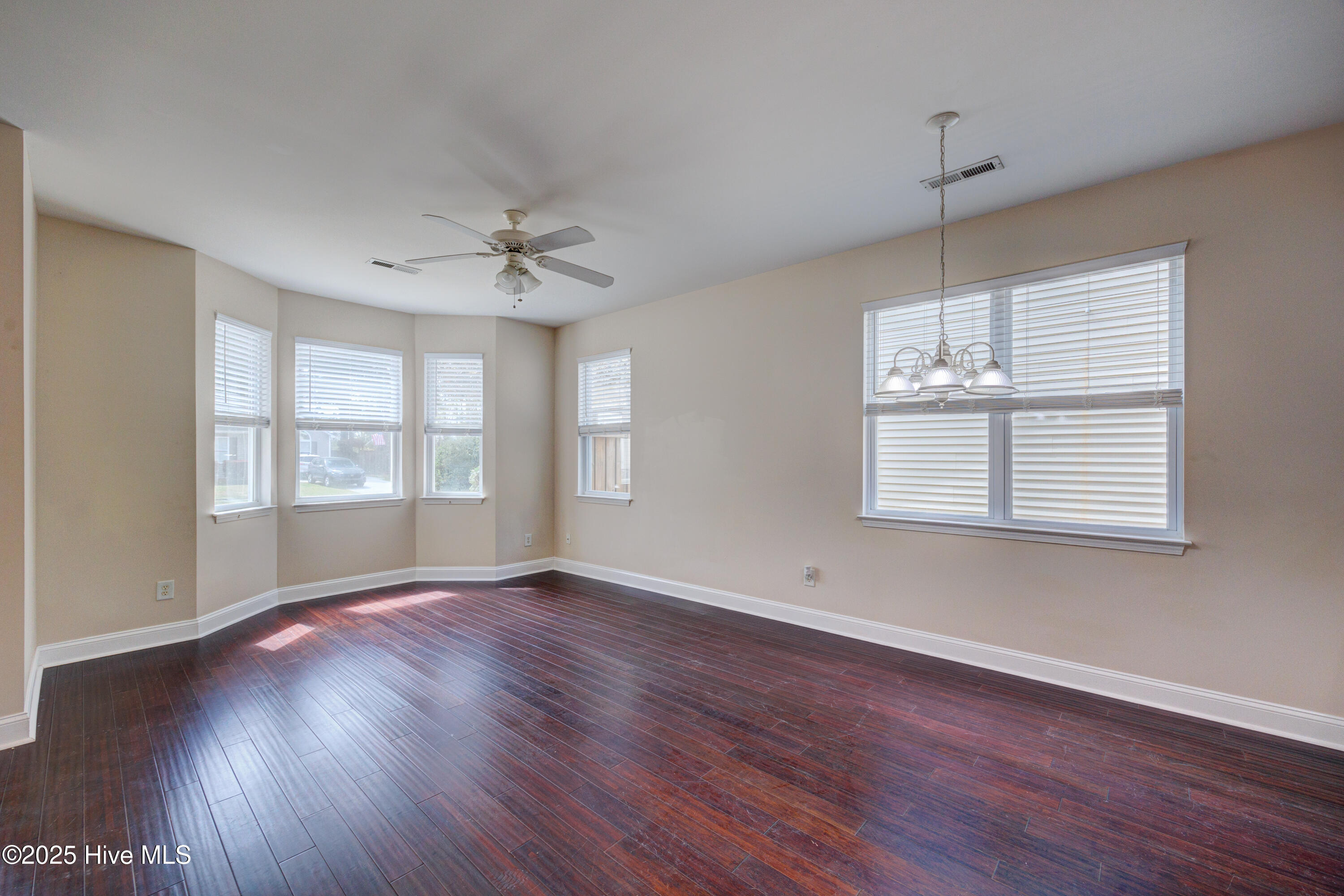 9394 Night Harbor Drive Leland, NC 28451 - Photo 13 of 32 9394NightHarborDrive(21)