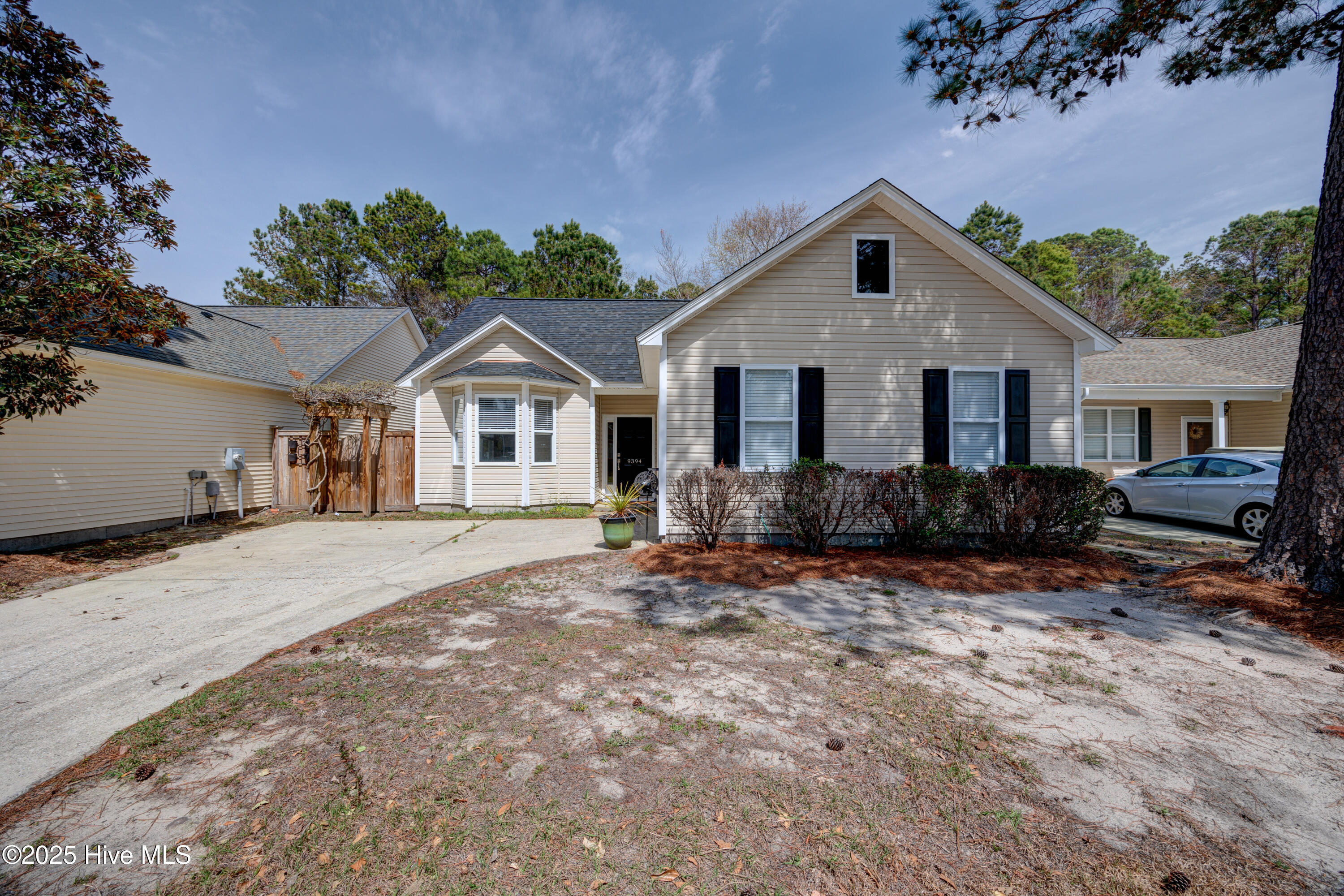 9394 Night Harbor Drive Leland, NC 28451 - Photo 2 of 32 9394NightHarborDrive(3)