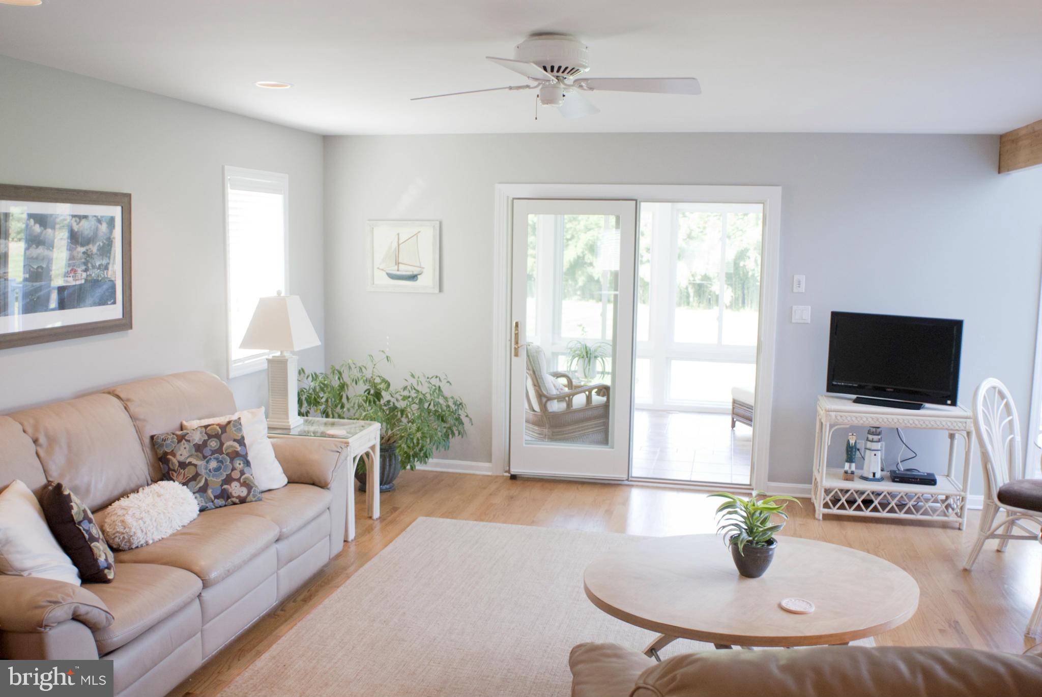 1016 Double Gate Road Davidsonville, MD 21035 - Photo 13 of 30 Family Room, view 1