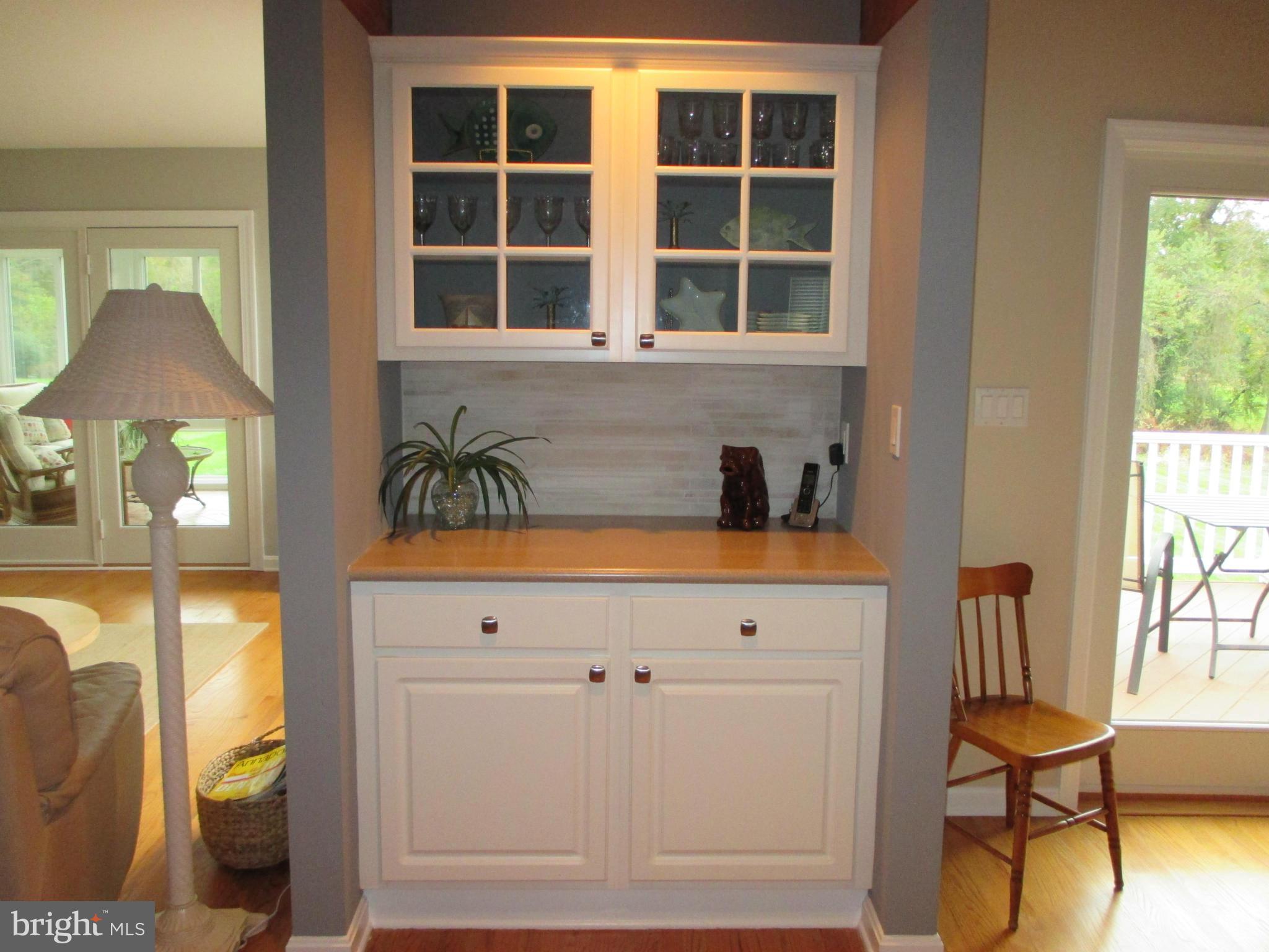 1016 Double Gate Road Davidsonville, MD 21035 - Photo 8 of 30 Butler's Pantry off DR and Kitchen