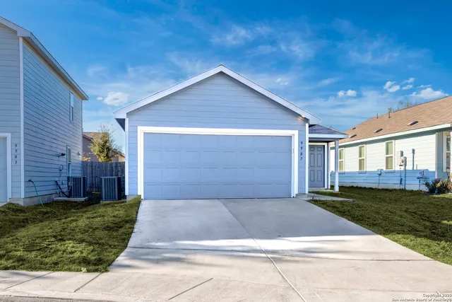 $1,700 | 9907 Jenny Grist, San Antonio, TX 78254
