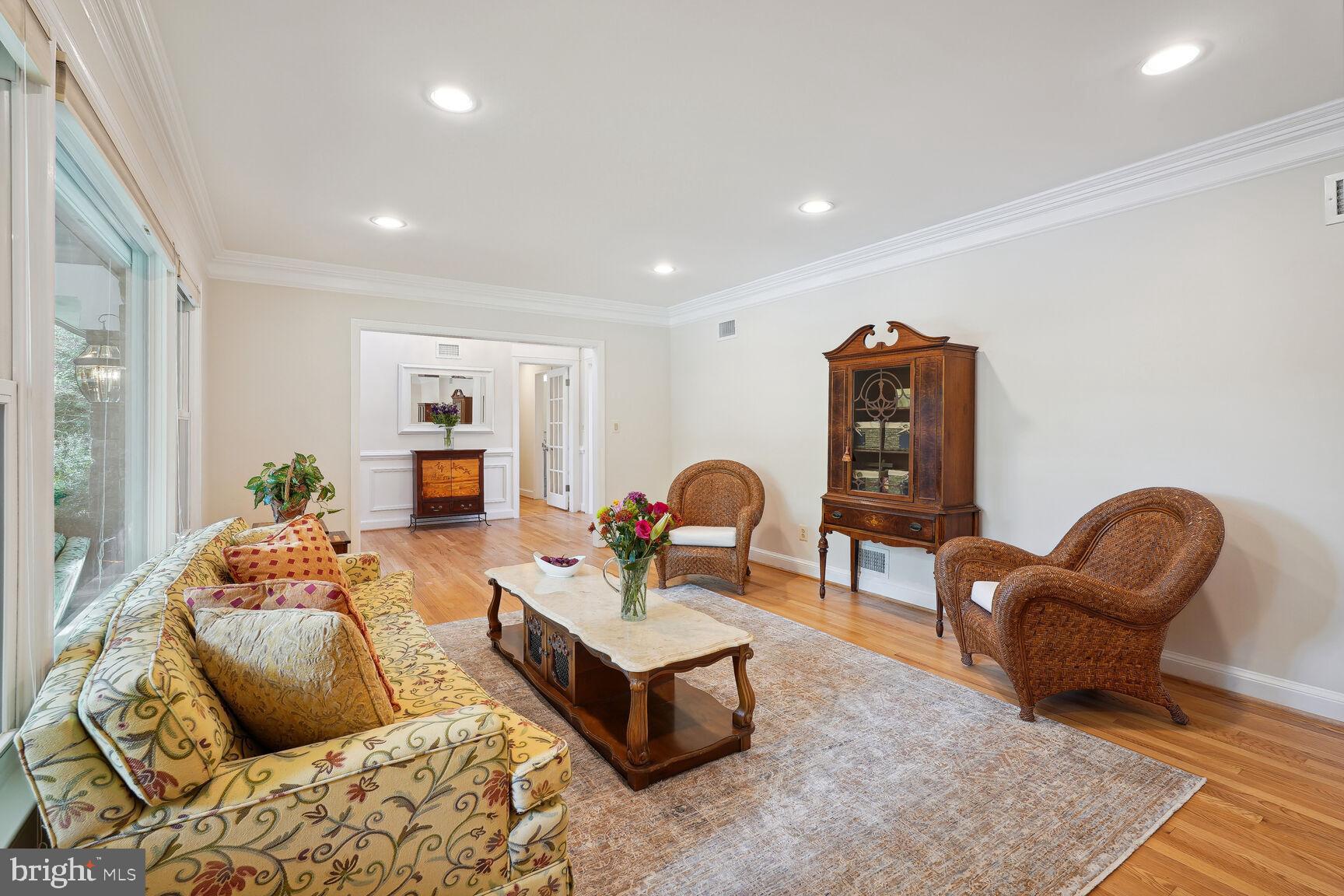 10511 South Glen Road Potomac, MD 20854 - Photo 12 of 44 Recessed Lighting Throughout & Hardwood Flooring