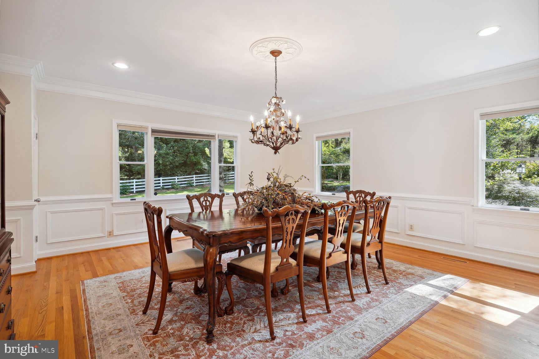 10511 South Glen Road Potomac, MD 20854 - Photo 13 of 44 Enormous Dining Room For Entertaining