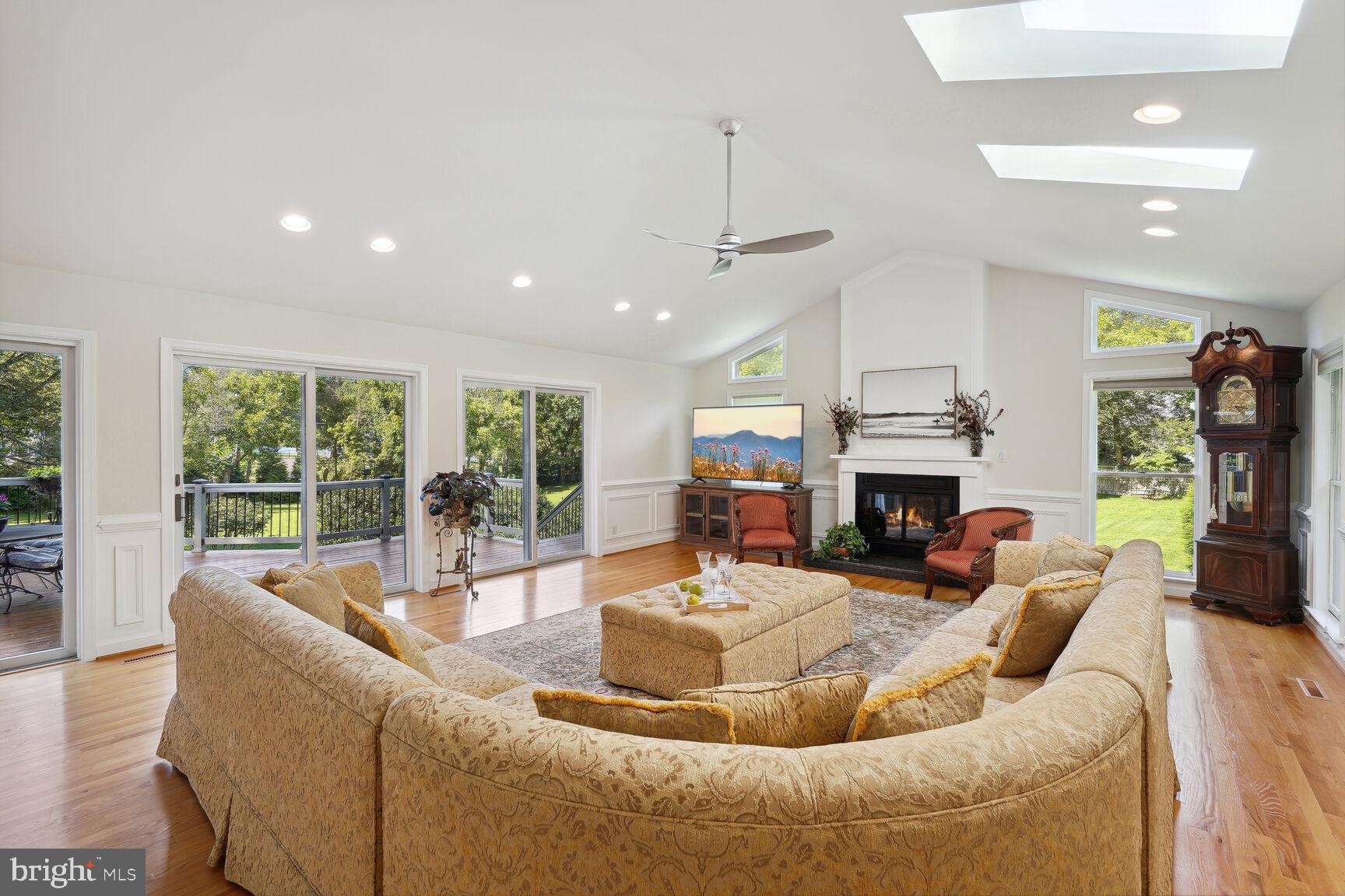 10511 South Glen Road Potomac, MD 20854 - Photo 15 of 44 Dramatic Family Room, Vaulted Ceiling Fireplace #2
