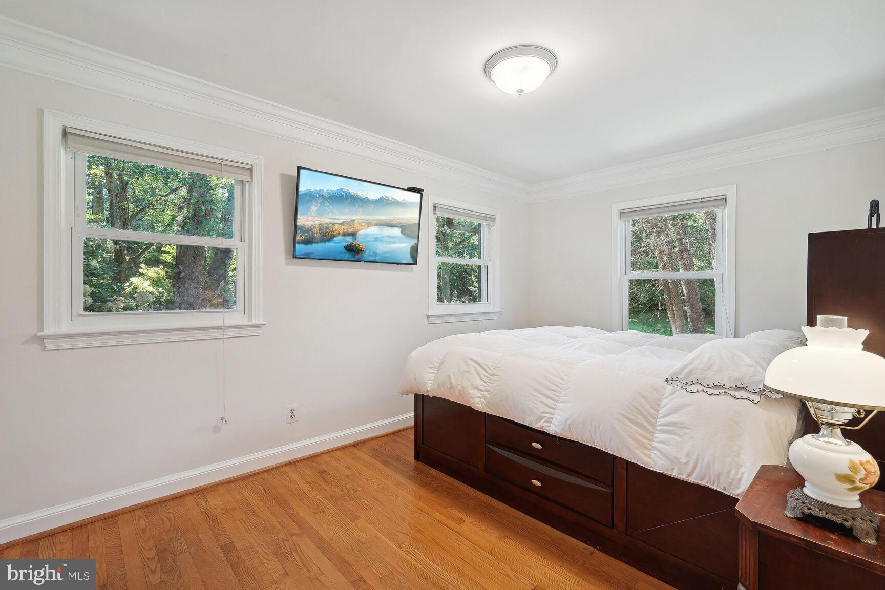 10511 South Glen Road Potomac, MD 20854 - Photo 20 of 44 Bedroom #3