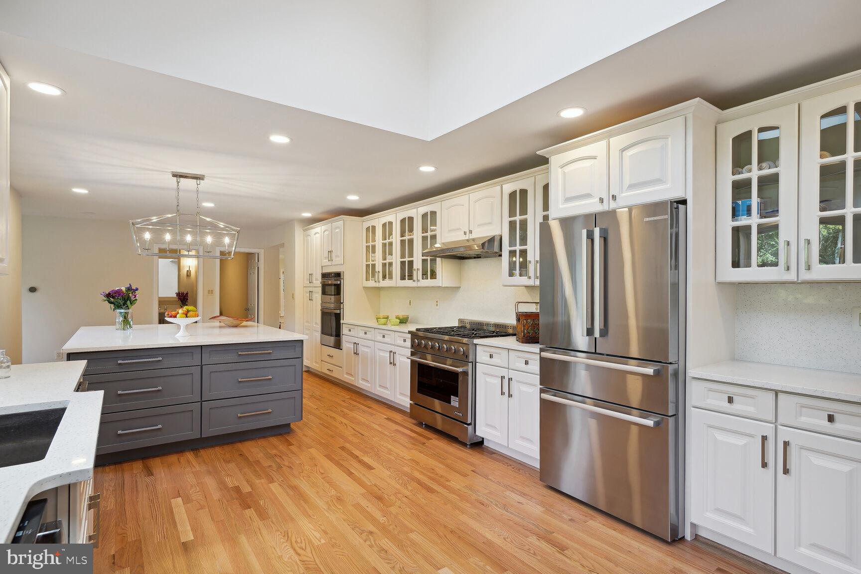 10511 South Glen Road Potomac, MD 20854 - Photo 6 of 44 Extensive Cabinetry & Counter Space